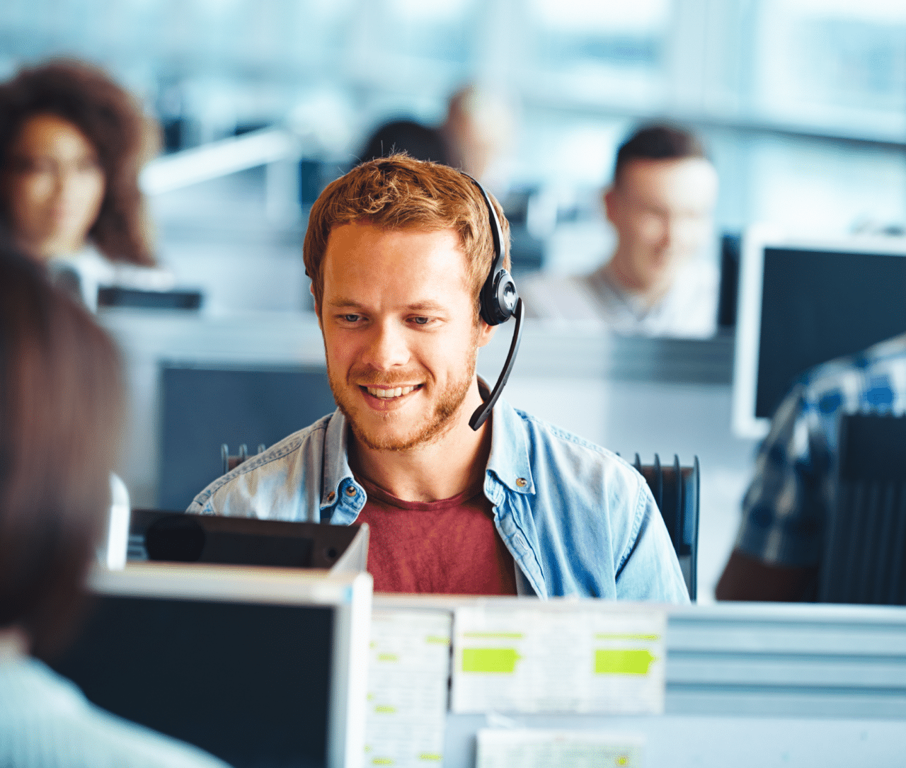 a man employee in a call center